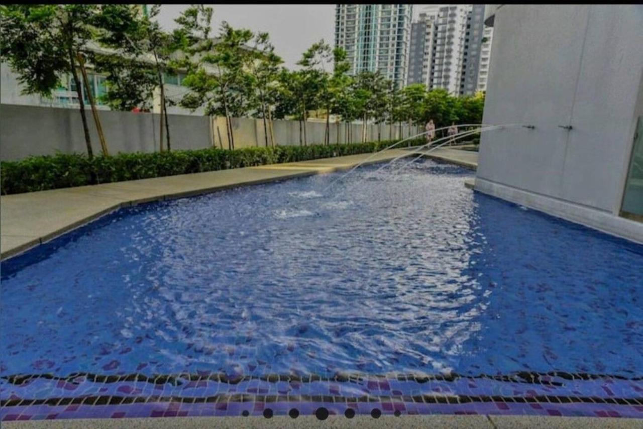 The Robertson Bukit Bintang By Wowhome Kuala Lumpur Luaran gambar